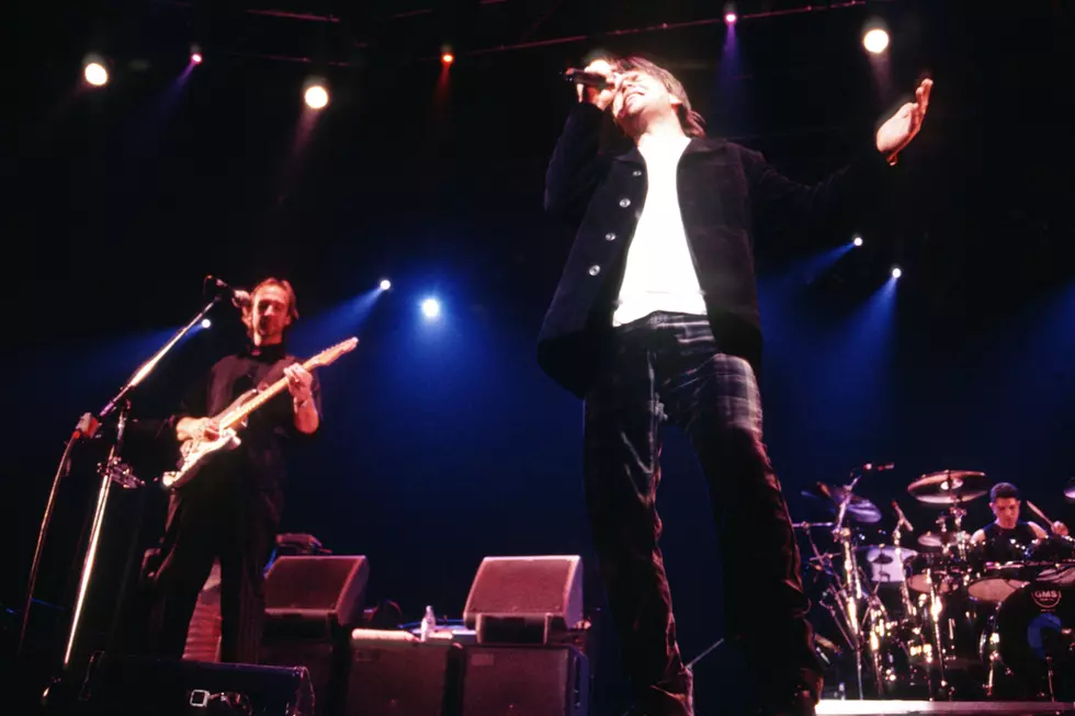Ray Wilson Looks Back on Whirlwind Run Fronting Genesis