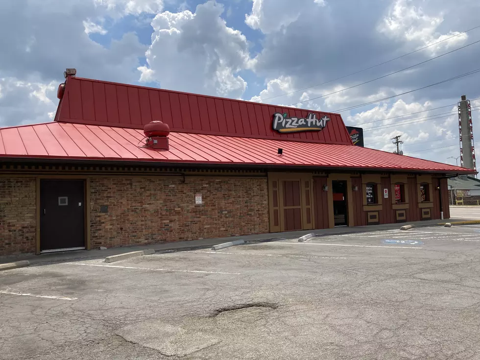 Classic Pizza Hut Is All The Rage. Where You Can Find One In Mo and IL