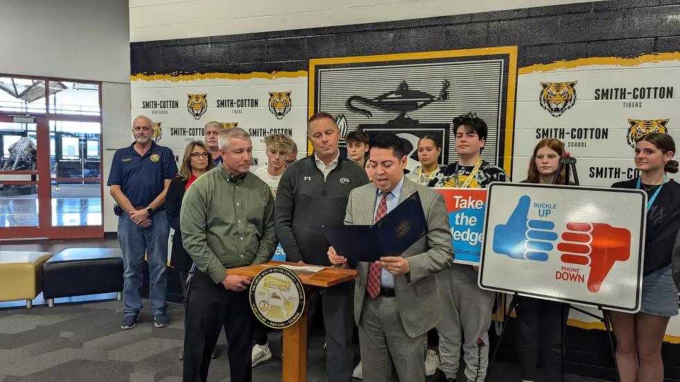 Pettis County Commission Issues Proclamation for ‘Buckle Up Phone Down’